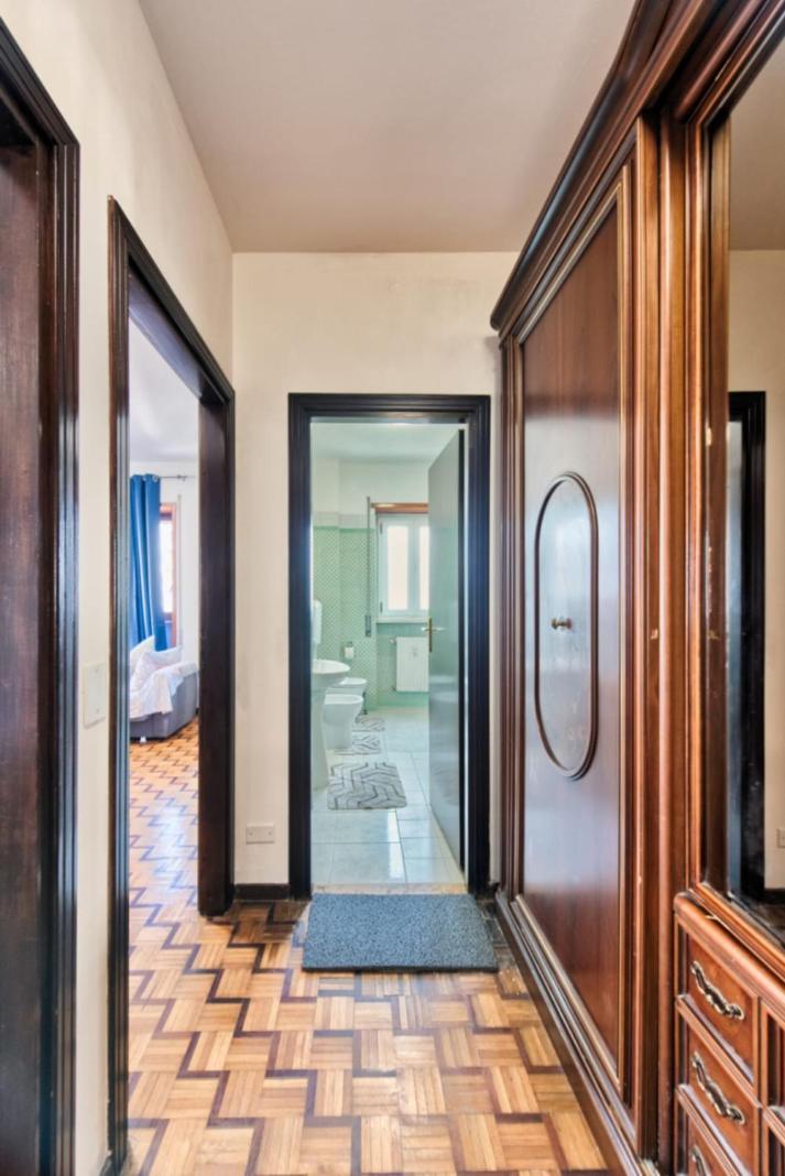Easy Downtown - Private With Shared Bathroom Gasthuis *
